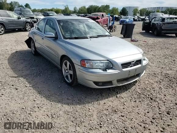 2006 Volvo S60 2.5L Turbo R с VIN YV1RH527362550744, выставлен на аукционе Copart как лот 80820915 с пробегом 86 150 миль миль и Списание • Salvage title. История ставок и продаж доступна на DreamBid. Изображение 14.