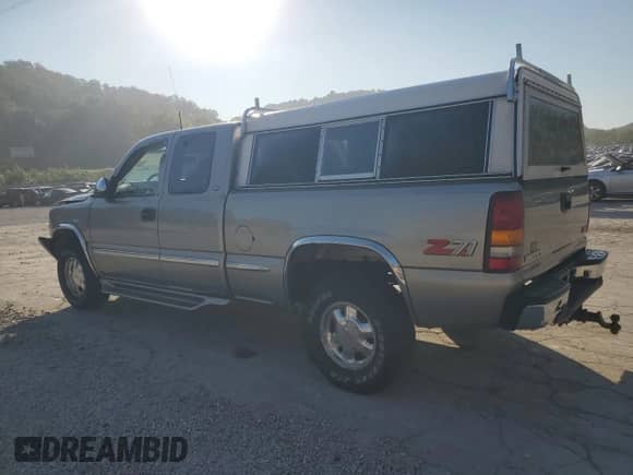 1999 GMC Sierra 1500 SL с VIN 1GTEK19T9XZ525583, выставлен на аукционе Copart как лот 80343335 с пробегом 137 643 миль миль и Списание • Salvage title. История ставок и продаж доступна на DreamBid. Изображение 2.