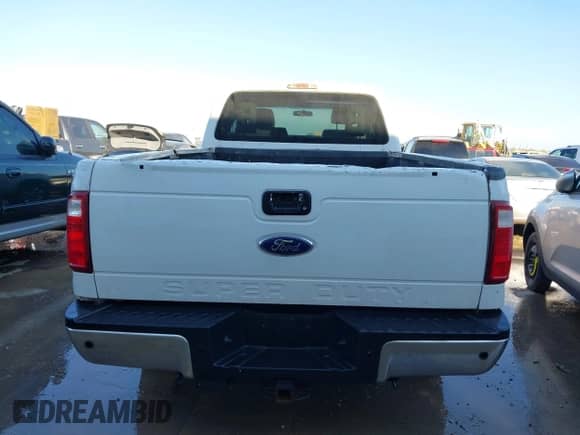 2016 Ford F-250 XLT с VIN 1FT7X2B64GEA20840, выставлен на аукционе IAAI как лот 43172475 с пробегом 324 784 миль миль и . История ставок и продаж доступна на DreamBid. Изображение 16.