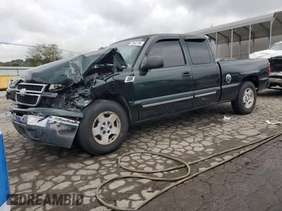 2006 Chevrolet Silverado 1500 Work Truck with VIN 1GCEC19V56Z228467, listed as a Copart auction lot 72442784 with 231,534 mi miles and Salvage title. Bid and sale history available at DreamBid. Image 1.