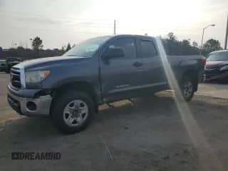 2013 Toyota Tundra z VIN 5TFRU5F18DX029901, wystawiony jako Copart lot #44242735 z przebiegiem 344 540 mil mil oraz Szkoda całkowita • Salvage title. Historia ofert i sprzedaży dostępna na DreamBid. Obrazek 1.