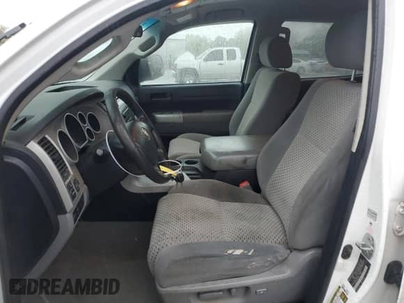 2007 Toyota Tundra SR5 z VIN 5TBET54157S454306, wystawiony jako Copart lot #51086985 z przebiegiem 258 032 mil mil oraz Szkoda całkowita • Salvage title. Historia ofert i sprzedaży dostępna na DreamBid. Obrazek 7.