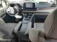 2021 Toyota Sienna Limited z VIN 5TDZSKFC8MS004959, wystawiony jako Copart lot #60441665 z przebiegiem 62 494 mil mil oraz Szkoda całkowita • Salvage title. Historia ofert i sprzedaży dostępna na DreamBid. Obrazek 8.