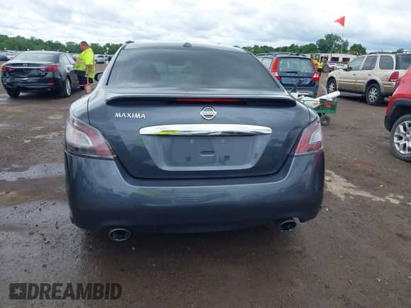 2012 Nissan Maxima S с VIN 1N4AA5AP2CC838632, выставлен на аукционе IAAI как лот 42517866 с пробегом 174 561 миль миль и . История ставок и продаж доступна на DreamBid. Изображение 17.