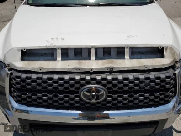 2019 Toyota Tundra SR с VIN 5TFRM5F14KX143150, выставлен на аукционе Copart как лот 63068995 с пробегом Не указан миль и Списание • Salvage title. История ставок и продаж доступна на DreamBid. Изображение 11.