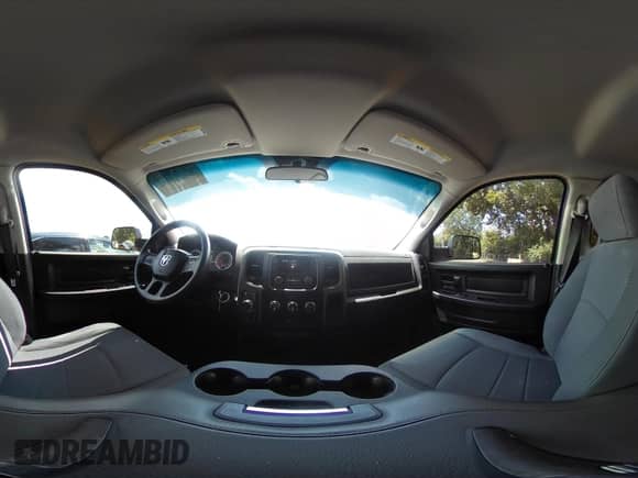 2014 Ram 1500 Express z VIN 1C6RR7KTXES241628, wystawiony jako IAAI lot #42769472 z przebiegiem 169 784 mil mil oraz . Historia ofert i sprzedaży dostępna na DreamBid. Obrazek 19.