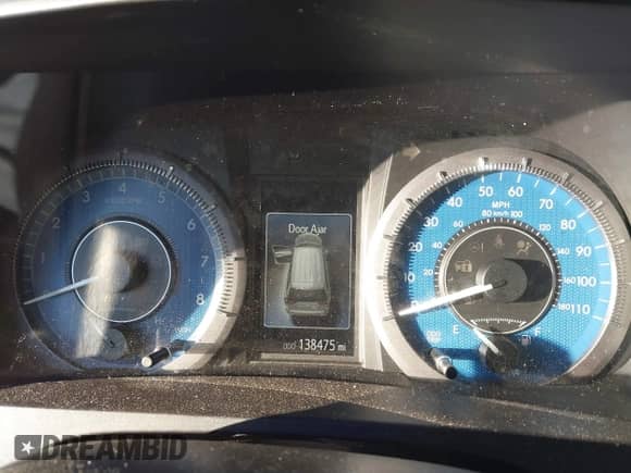 2017 Toyota Sienna XLE Auto Access Seat z VIN 5TDYZ3DC2HS805845, wystawiony jako IAAI lot #41456888 z przebiegiem 138 475 mil mil oraz . Historia ofert i sprzedaży dostępna na DreamBid. Obrazek 7.