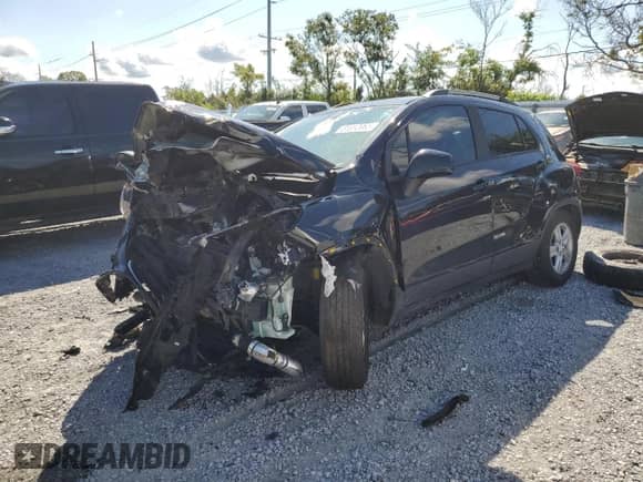 2022 Chevrolet Trax LT с VIN KL7CJLSM3NB525431, выставлен на аукционе Copart как лот 81812085 с пробегом 105 501 миль миль и На запчасти • Non repairable. История ставок и продаж доступна на DreamBid. Изображение 1.