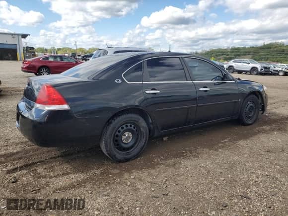 2008 Chevrolet Impala LS z VIN 2G1WB55K081304580, wystawiony jako Copart lot #85691315 z przebiegiem 236 120 mil mil oraz Szkoda całkowita • Salvage title. Historia ofert i sprzedaży dostępna na DreamBid. Obrazek 3.