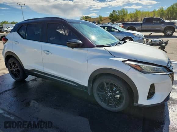 2023 Nissan Kicks SR with VIN 3N1CP5DV8PL505764, listed as a Copart auction lot 71995125 with 36,788 mi miles and Salvage title. Bid and sale history available at DreamBid. Image 4.