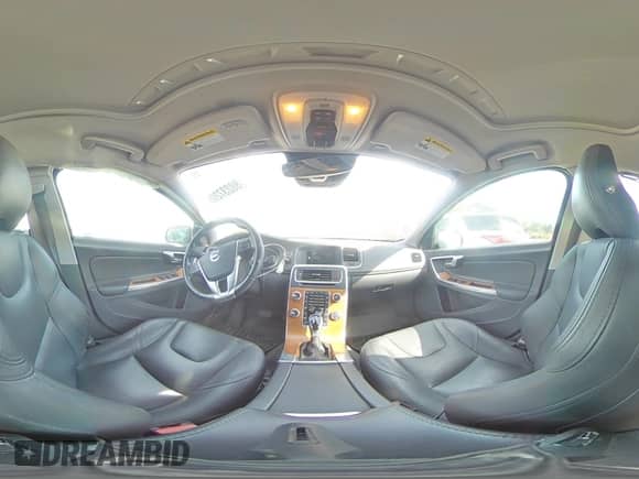 2017 Volvo S60 Inscription Platinum z VIN LYV402TM8HB143000, wystawiony jako Copart lot #80237205 z przebiegiem 72 098 mil mil oraz Szkoda całkowita • Salvage title. Historia ofert i sprzedaży dostępna na DreamBid. Obrazek 14.