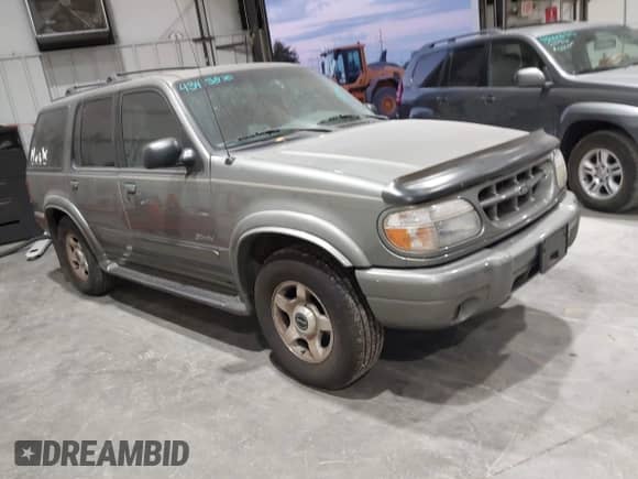 2001 Ford Explorer Limited with VIN 1FMDU75E41ZA85632, listed as a IAAI auction lot 43415870 with 165,854 mi miles and . Bid and sale history available at DreamBid. Image 1.