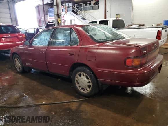 1992 Toyota Camry с VIN JT2VK13E1N0104283, выставлен на аукционе Copart как лот 84410054 с пробегом 317 177 миль миль и Списание • Salvage title. История ставок и продаж доступна на DreamBid. Изображение 2.