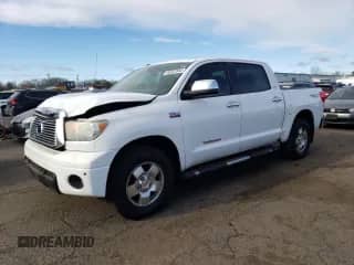 2011 Toyota Tundra Limited z VIN 5TFHY5F19BX180226, wystawiony jako Copart lot #86322504 z przebiegiem 140 301 mil mil oraz Szkoda całkowita • Salvage title. Historia ofert i sprzedaży dostępna na DreamBid. Obrazek 1.