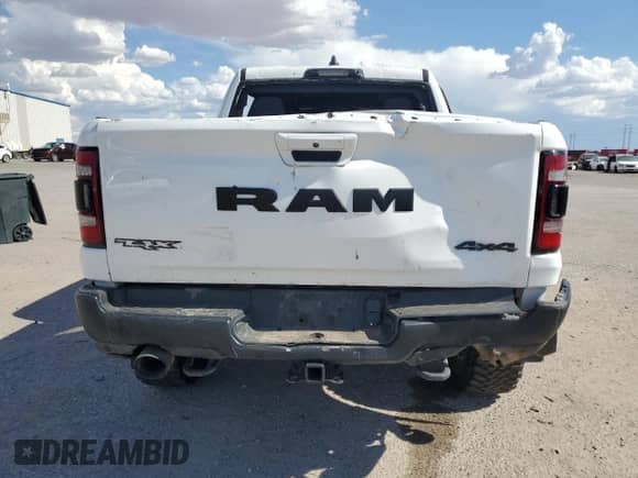 2022 Ram 1500 TRX z VIN 1C6SRFU99NN102201, wystawiony jako Copart lot #69654795 z przebiegiem Nie podano mil oraz Czysty tytuł • Clean title. Historia ofert i sprzedaży dostępna na DreamBid. Obrazek 6.