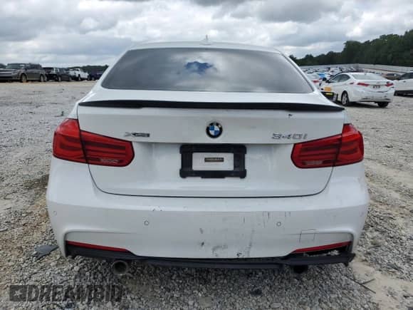 2016 BMW 3 Series 340i xDrive с VIN WBA8B7C53GK702855, выставлен на аукционе Copart как лот 68274745 с пробегом 58 347 миль миль и Списание • Salvage title. История ставок и продаж доступна на DreamBid. Изображение 6.
