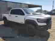 2023 Ram 1500 TRX z VIN 1C6SRFU94PN509541, wystawiony jako Copart lot #81091595 z przebiegiem 25 593 mil mil oraz Szkoda całkowita • Salvage title. Historia ofert i sprzedaży dostępna na DreamBid. Obrazek 4.