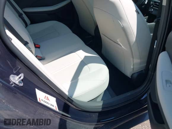 2024 Hyundai Sonata SEL z VIN KMHL64JA8RA421350, wystawiony jako IAAI lot #43004591 z przebiegiem 9 821 mil mil oraz . Historia ofert i sprzedaży dostępna na DreamBid. Obrazek 14.