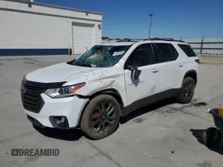 2020 Chevrolet Traverse RS z VIN 1GNEVJKW3LJ273230, wystawiony jako Copart lot #64085395 z przebiegiem 51 231 mil mil oraz Szkoda całkowita • Salvage title. Historia ofert i sprzedaży dostępna na DreamBid. Obrazek 1.
