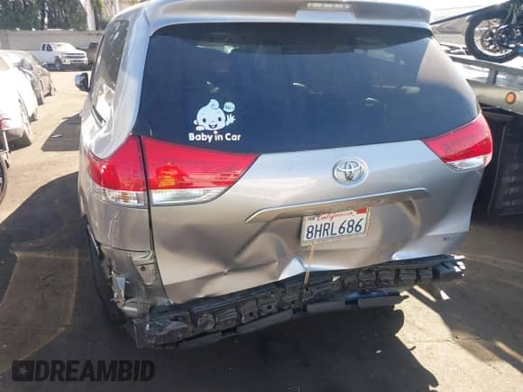 2013 Toyota Sienna XLE with VIN 5TDYK3DC6DS337052, listed as a IAAI auction lot 43353095 with 221,335 mi miles and . Bid and sale history available at DreamBid. Image 6.