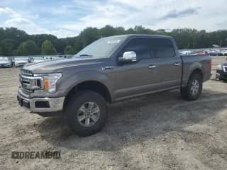 2018 Ford F-150 XL z VIN 1FTEW1EG7JFB67874, wystawiony jako Copart lot #70876505 z przebiegiem 142 981 mil mil oraz Szkoda całkowita • Salvage title. Historia ofert i sprzedaży dostępna na DreamBid. Obrazek 1.