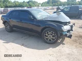 2016 Chrysler 300 S с VIN 2C3CCAGG1GH253237, выставлен на аукционе IAAI как лот 43183750 с пробегом 152 422 миль миль и . История ставок и продаж доступна на DreamBid. Изображение 1.