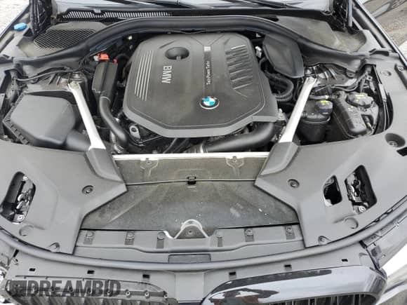 2019 BMW 5 Series 540i xDrive z VIN WBAJE7C57KWD55267, wystawiony jako Copart lot #80797175 z przebiegiem 46 607 mil mil oraz Szkoda całkowita • Salvage title. Historia ofert i sprzedaży dostępna na DreamBid. Obrazek 11.