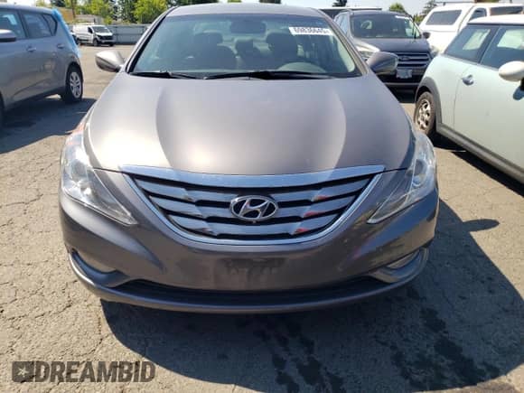 2011 Hyundai Sonata Limited z VIN 5NPEC4ACXBH285339, wystawiony jako Copart lot #69836645 z przebiegiem 132 438 mil mil oraz Szkoda całkowita • Salvage title. Historia ofert i sprzedaży dostępna na DreamBid. Obrazek 5.