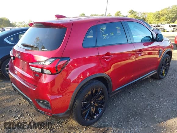 2023 Mitsubishi Outlander ES с VIN JA4ARUAU2PU013946, выставлен на аукционе IAAI как лот 43321764 с пробегом 12 826 миль миль и . История ставок и продаж доступна на DreamBid. Изображение 4.