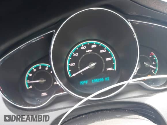 2012 Chevrolet Malibu LTZ z VIN 1G1ZG5E77CF164975, wystawiony jako IAAI lot #42513864 z przebiegiem 195 299 mil mil oraz . Historia ofert i sprzedaży dostępna na DreamBid. Obrazek 7.