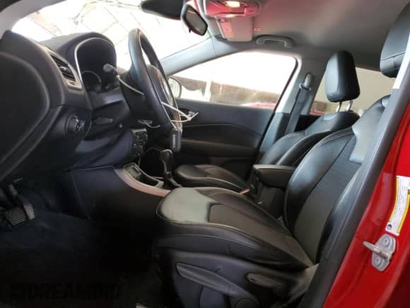2019 Jeep Compass Altitude with VIN 3C4NJCBB2KT616176, listed as a Copart auction lot 80668455 with 73,518 mi miles and Salvage title. Bid and sale history available at DreamBid. Image 7.