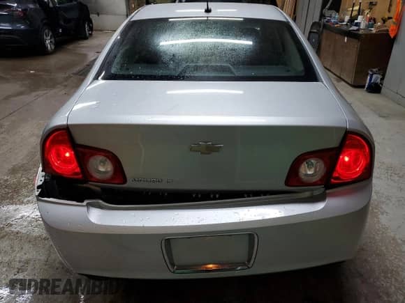 2010 Chevrolet Malibu 2LT с VIN 1G1ZD5EB8AF243629, выставлен на аукционе Copart как лот 69749435 с пробегом 158 173 миль миль и Списание • Salvage title. История ставок и продаж доступна на DreamBid. Изображение 6.