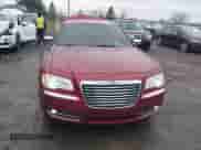 2013 Chrysler 300 C с VIN 2C3CCAEG4DH698893, выставлен на аукционе IAAI как лот 41189845 с пробегом 153 638 миль миль и . История ставок и продаж доступна на DreamBid. Изображение 12.