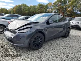 2020 Tesla Model Y Long Range with VIN 5YJYGDEE0LF010950, listed as a Copart auction lot 86071575 with 36,536 mi miles and Clean title. Bid and sale history available at DreamBid. Image 1.