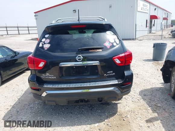 2017 Nissan Pathfinder SL z VIN 5N1DR2MM5HC611759, wystawiony jako IAAI lot #42030917 z przebiegiem 103 548 mil mil oraz . Historia ofert i sprzedaży dostępna na DreamBid. Obrazek 16.