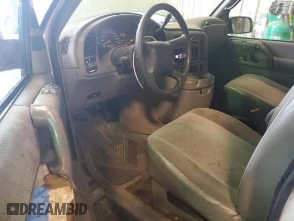 2002 Chevrolet Astro с VIN 1GNDM19X22B152632, выставлен на аукционе Copart как лот 72751464 с пробегом 257 682 миль миль и На запчасти • Non repairable. История ставок и продаж доступна на DreamBid. Изображение 8.