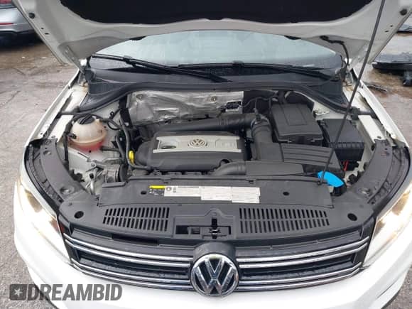 2017 Volkswagen Tiguan S с VIN WVGBV7AX9HK016742, выставлен на аукционе IAAI как лот 43278944 с пробегом 85 243 миль миль и . История ставок и продаж доступна на DreamBid. Изображение 10.