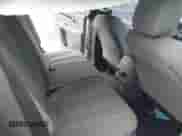 2010 Hyundai Santa Fe GLS z VIN 5NMSG3AB1AH409339, wystawiony jako IAAI lot #43365755 z przebiegiem 154 833 mil mil oraz . Historia ofert i sprzedaży dostępna na DreamBid. Obrazek 8.