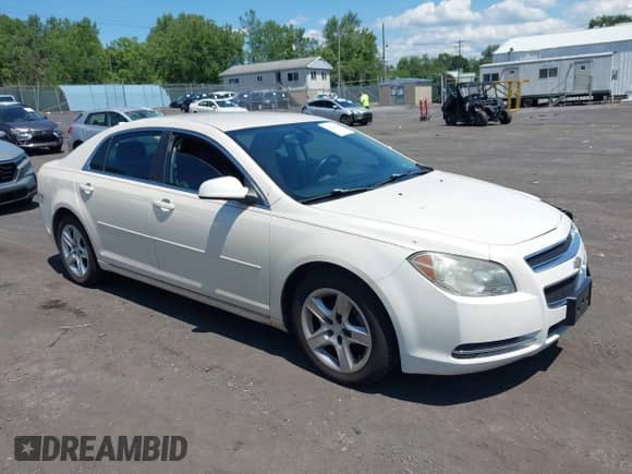 2010 Chevrolet Malibu 2LT z VIN 1G1ZD5EB7A4152458, wystawiony jako IAAI lot #42813430 z przebiegiem 115 225 mil mil oraz . Historia ofert i sprzedaży dostępna na DreamBid. Obrazek 1.