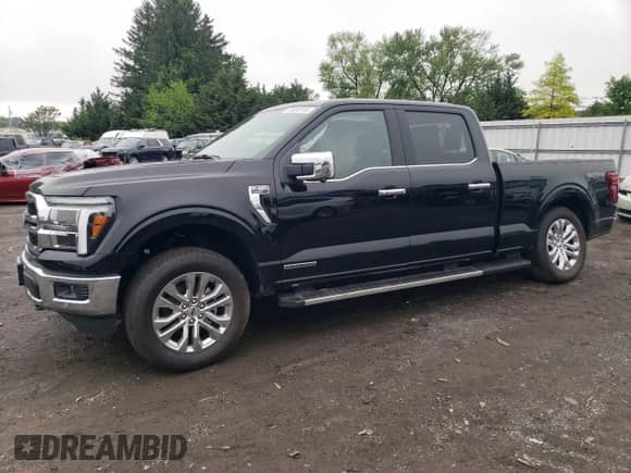2025 Ford F-150 Lariat с VIN 1FTFW5LD5SFA45844, выставлен на аукционе Copart как лот 71048705 с пробегом 868 миль миль и Списание • Salvage title. История ставок и продаж доступна на DreamBid. Изображение 1.