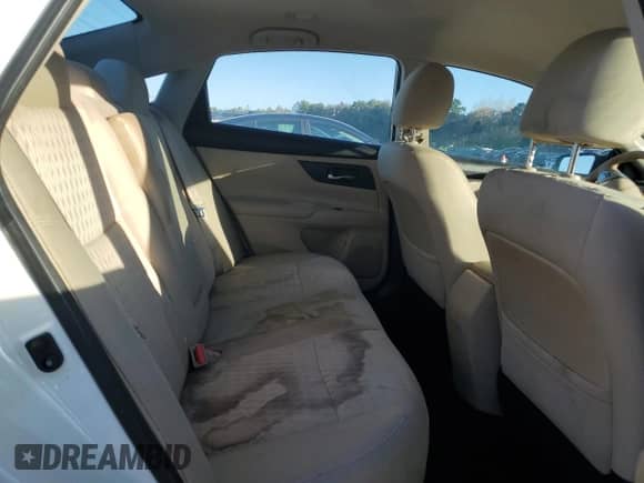 2016 Nissan Altima SR z VIN 1N4AL3AP6GC271927, wystawiony jako Copart lot #89710125 z przebiegiem Nie podano mil oraz Czysty tytuł • Clean title. Historia ofert i sprzedaży dostępna na DreamBid. Obrazek 10.