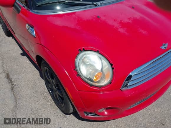 2010 MINI Hardtop with VIN WMWMF3C53ATZ64405, listed as a IAAI auction lot 42673213 with 135,765 mi miles and . Bid and sale history available at DreamBid. Image 6.