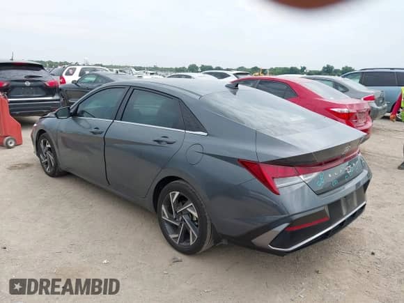 2024 Hyundai Elantra SEL с VIN KMHLS4DGXRU761920, выставлен на аукционе IAAI как лот 43064401 с пробегом 14 433 миль миль и . История ставок и продаж доступна на DreamBid. Изображение 3.