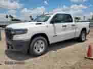 2025 Ram 1500 Tradesman z VIN 1C6RRFCGXSN668846, wystawiony jako Copart lot #59990505 z przebiegiem 472 mil mil oraz Szkoda całkowita • Salvage title. Historia ofert i sprzedaży dostępna na DreamBid. Obrazek 1.