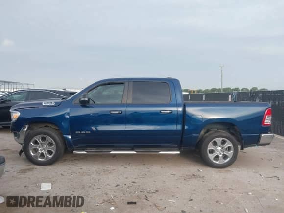 2020 Ram 1500 Big Horn z VIN 1C6RREFTXLN406099, wystawiony jako IAAI lot #42363168 z przebiegiem 78 492 mil mil oraz . Historia ofert i sprzedaży dostępna na DreamBid. Obrazek 14.