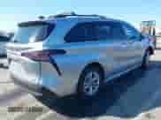 2025 Toyota Sienna XLE with VIN 5TDJSKFCXSS173486, listed as a IAAI auction lot 43421810 with 6,101 mi miles and . Bid and sale history available at DreamBid. Image 4.