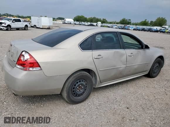 2011 Chevrolet Impala Police Police с VIN 2G1WD5EM4B1169137, выставлен на аукционе Copart как лот 56906145 с пробегом Не указан миль и На запчасти • Non repairable. История ставок и продаж доступна на DreamBid. Изображение 3.