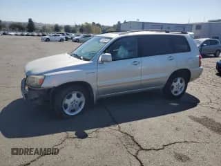 2004 Toyota Highlander with VIN JTEEP21A740022597, listed as a Copart auction lot 84035445 with 304,301 mi miles and Salvage title. Bid and sale history available at DreamBid. Image 1.