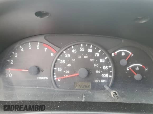 2000 Chevrolet Tracker with VIN 2CNBJ13C2Y6908949, listed as a Copart auction lot 79817914 with 212,369 mi miles and Salvage title. Bid and sale history available at DreamBid. Image 9.