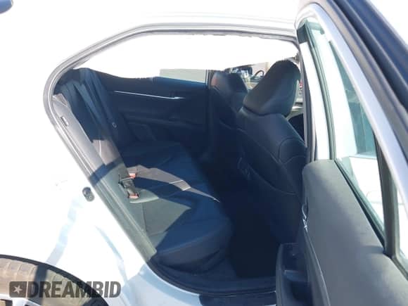 2020 Toyota Camry Hybrid XLE z VIN 4T1F31AK1LU541672, wystawiony jako IAAI lot #43125531 z przebiegiem 207 911 mil mil oraz . Historia ofert i sprzedaży dostępna na DreamBid. Obrazek 8.